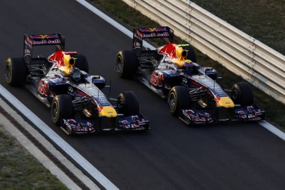 Vettel no afloja y Button gana enteros para el subcampeonato Vettel no afloja y Button gana enteros para el subcampeonato