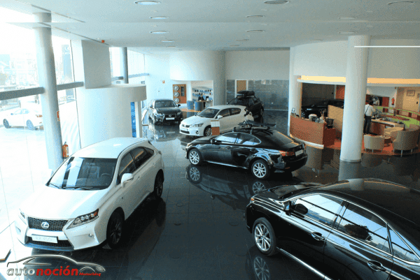 Lexus inaugura en Sevilla el Centro Lexus más grande de la UE