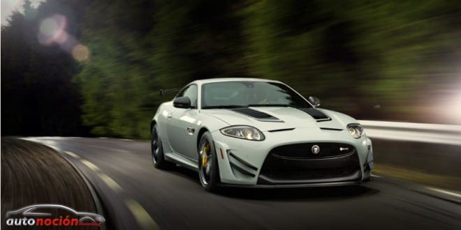 Jaguar presenta también el XKR-S GT