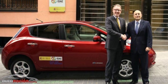 Nissan cede un LEAF al IDAE para el estudio de los eléctricos