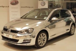 [Vídeo] ¿Estamos ante el primer Volkswagen Golf VII Cromado?