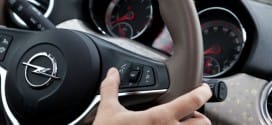 Opel y Apple presentan la evolución del manos libres: IntelliLink con Siri Eyes Free