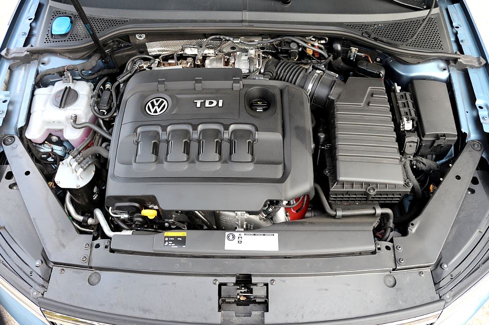 Volkswagen Passat 2.0 TDI BiT 18