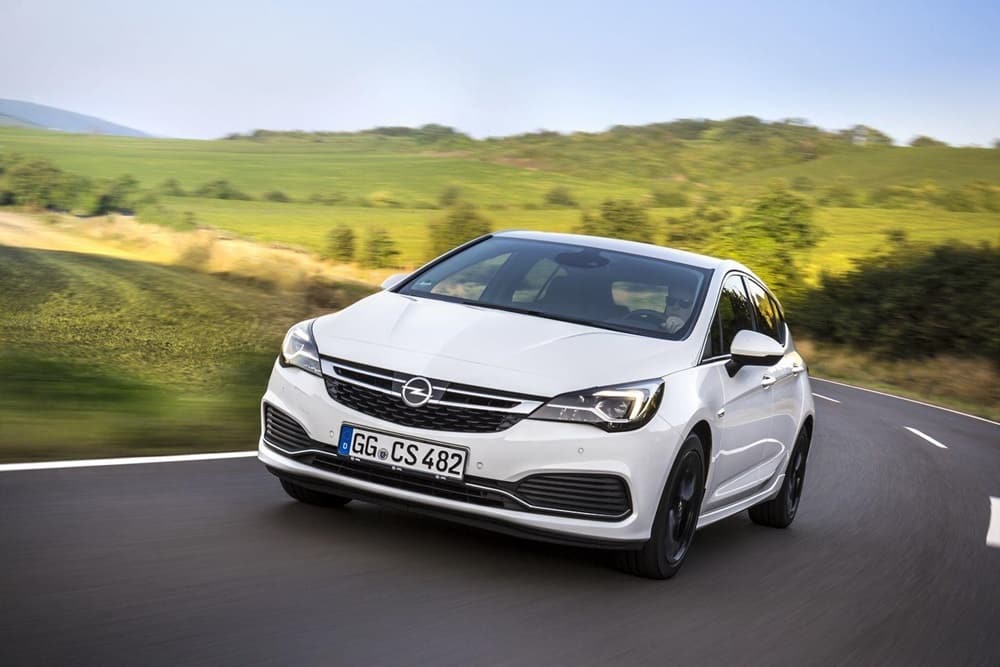 Opel Astra OPC Line Sport Pack (3)