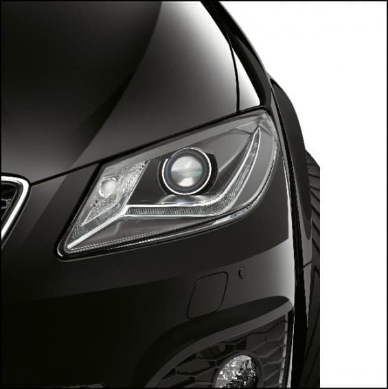 El Seat Exeo renueva su rostro