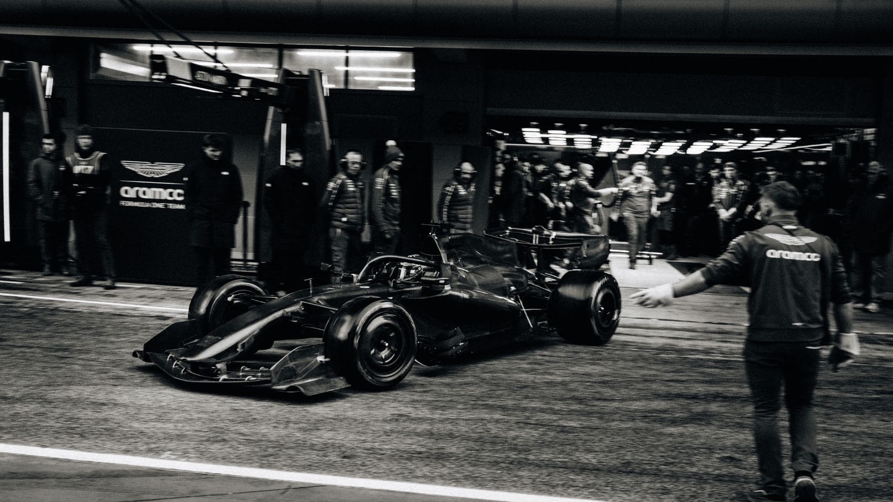 Llegó el turno de Fernando Alonso con el Aston Martin AMR26: así han sido sus primeras vueltas