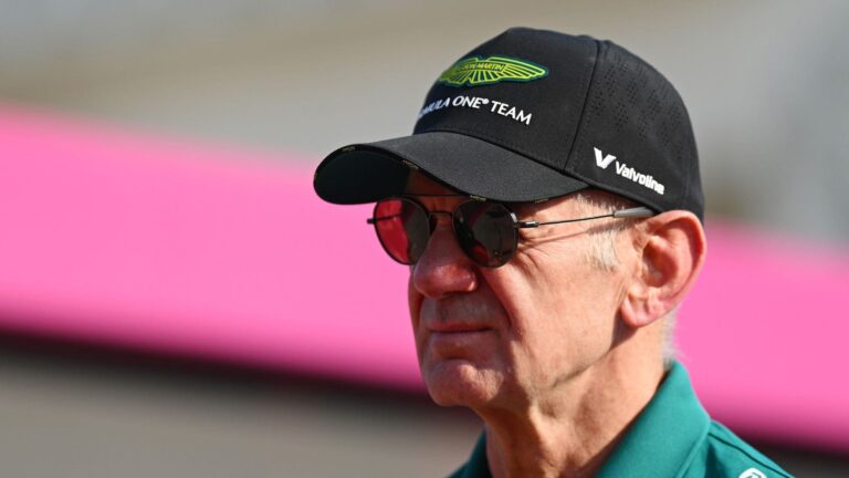 Aston Martin y Alonso van muy justos: Newey trabaja a contrarreloj para llegar a los test de Barcelona la semana que viene