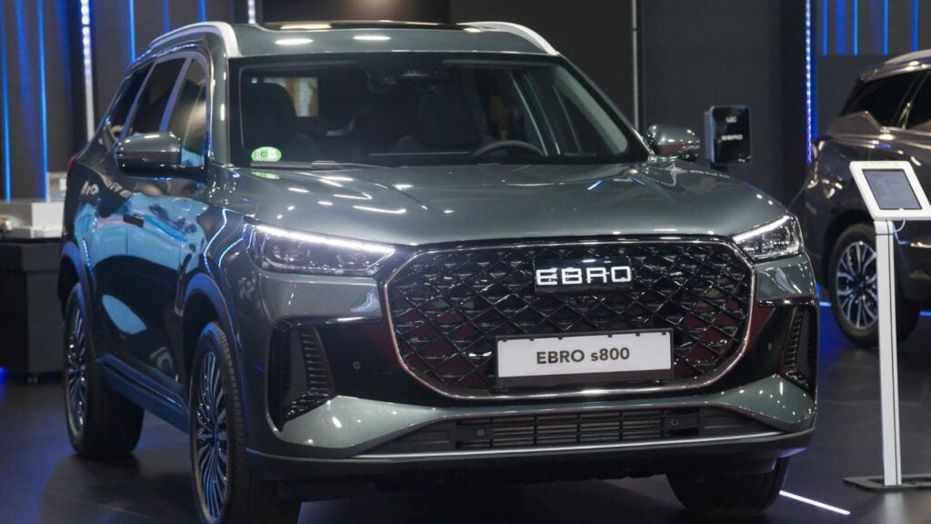 Ni Kodiaq ni Sorento: el Ebro s800 quiere humillar al D-SUV familiar con 7 plazas… y ya tiene precio en España