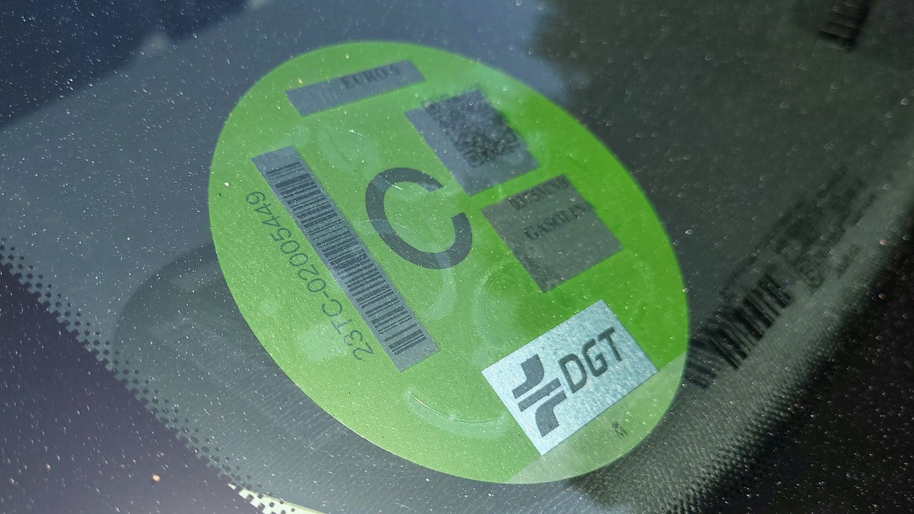 ¿Merece la pena comprar un coche con etiqueta C en 2026? Ventajas, límites y casos donde sí compensa