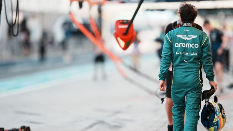 Alonso y una situación al límite con Aston Martin… y su futuro en F1