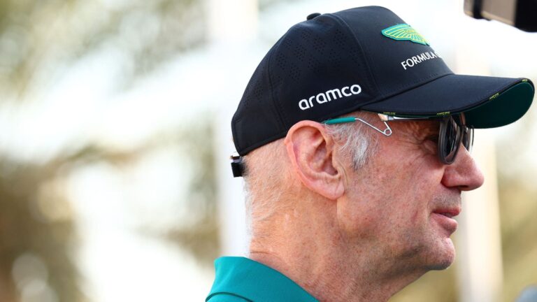 Adrian Newey solucionará los problemas de Aston Martin… a principio de temporada. ¿Conseguirá hacerlo con el motor Honda?