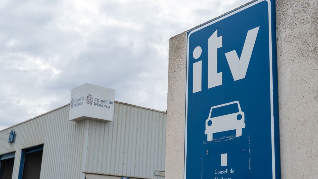 ¿Te pueden multar por ITV caducada si el coche no se mueve? La última sentencia en España lo cambia todo