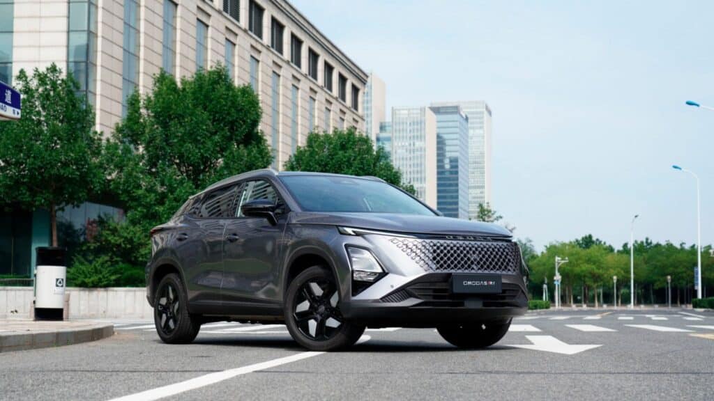 Este híbrido con etiqueta ECO cuesta menos de 24.000€ y tiene 224 CV: el ‘anti-C-HR’ que quiere humillar a Toyota