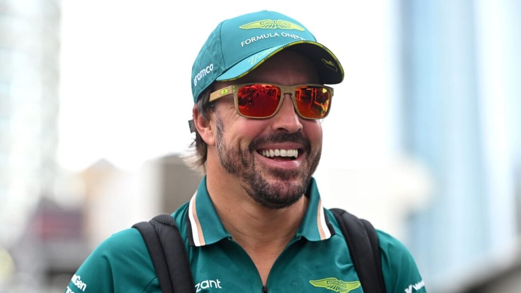 Aston Martin pasa al ataque en Bahréin: Fernando Alonso y Honda ponen las cartas sobre la mesa con el AMR26