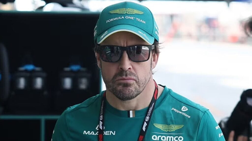 Alonso detalla el calvario de Aston Martin en los test de Bahréin: «Otros llevan un mes analizando datos y nosotros empezamos ahora»