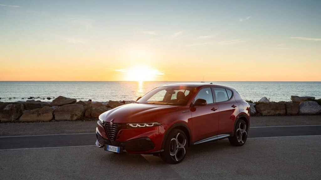 Mientras España se llena de MG baratos, los italianos atacan con 410 km, 156 CV, 34.000 €… con el Plan Auto+ incluido