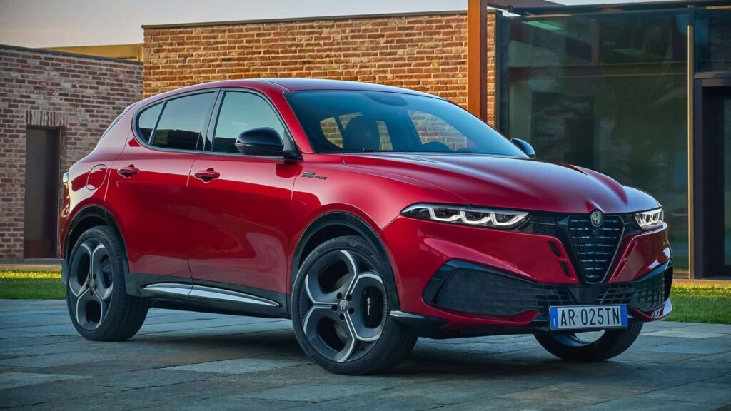 No es un Tucson ni un Sportage, pero este SUV italiano tiene diésel, PHEV con etiqueta CERO y algo que ningún rival coreano o chino puede replicar