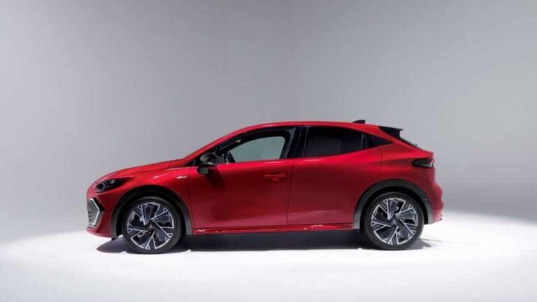 España se ha obsesionado con el SEAT Ibiza… y Renault responde con el Clio 6: 160 CV híbridos, etiqueta ECO y 109 €/mes