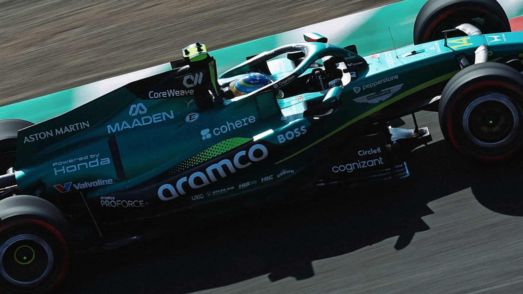 Alonso tiraniza a Stroll en el fango