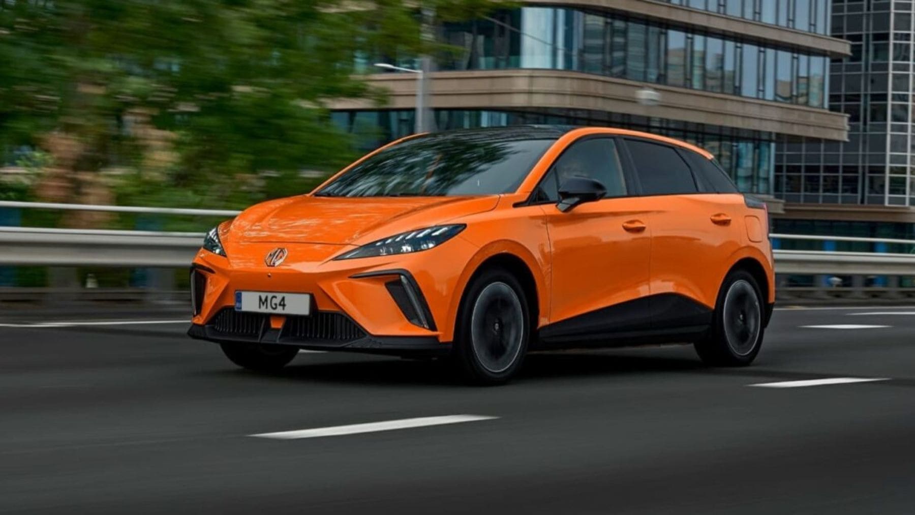 MG MG4