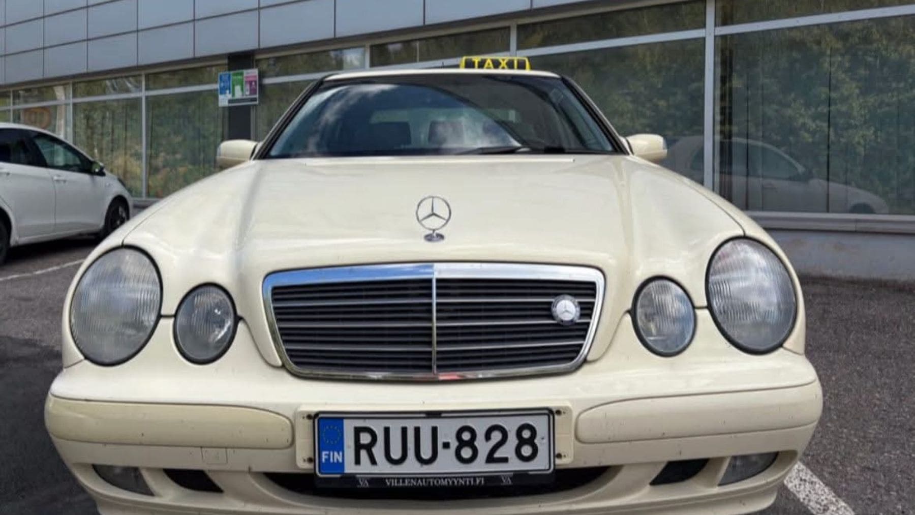 Mercedes-Benz E220 CDI 2002