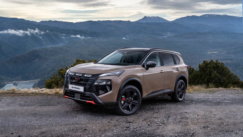 Adiós al enchufe: Nissan lo cambia todo en este SUV de 7 plazas con hasta 213 CV, 5,7 l/100 km… y ya hay fecha de lanzamiento en España