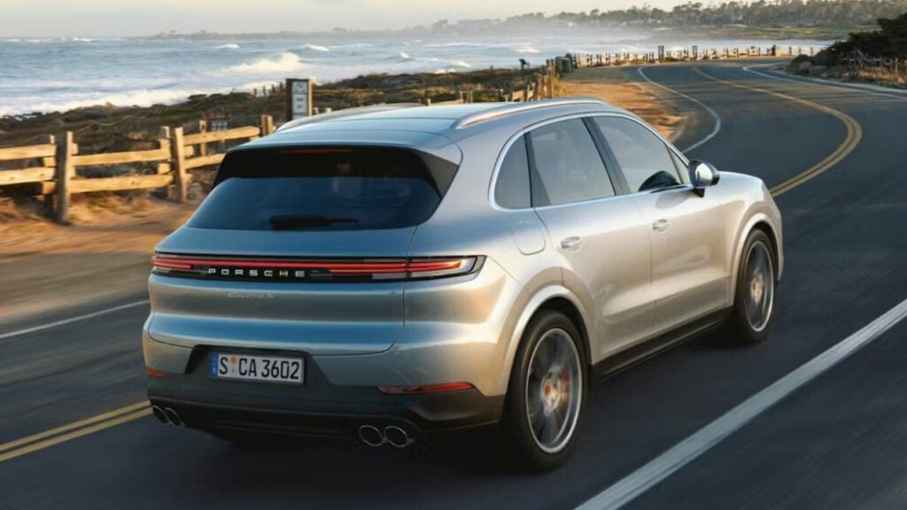 Porsche cambia las reglas del Cayenne con un facelift cazado de pruebas: más de 729 CV, etiqueta CERO y presentación en primavera