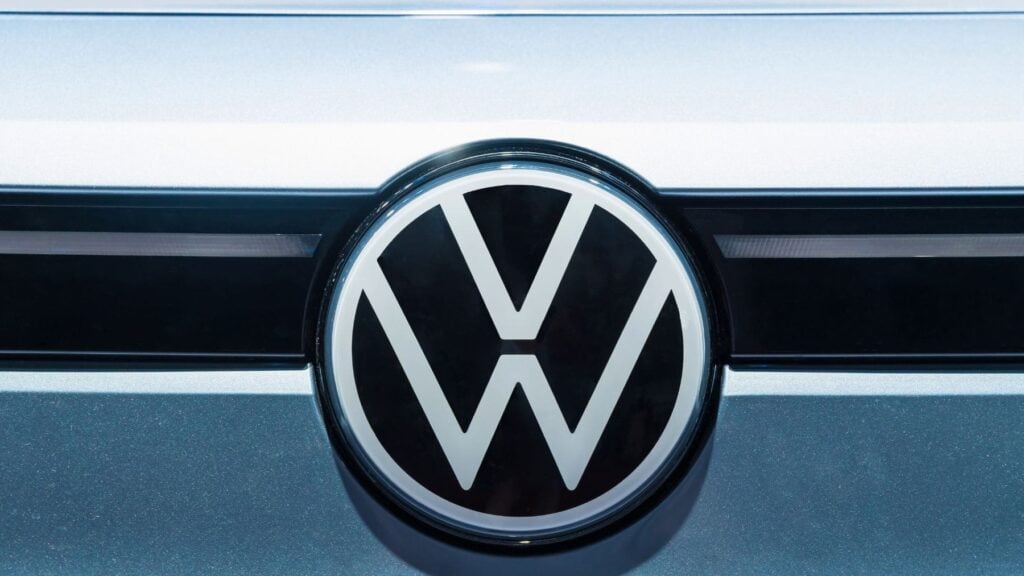 Volkswagen se inventa el eléctrico de 1.000 km… sin batería gigante: 300 km en modo EV y +700 km con este extensor