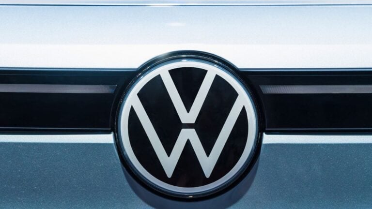 Volkswagen se inventa el eléctrico de 1.000 km… sin batería gigante: 300 km en modo EV y +700 km con este extensor