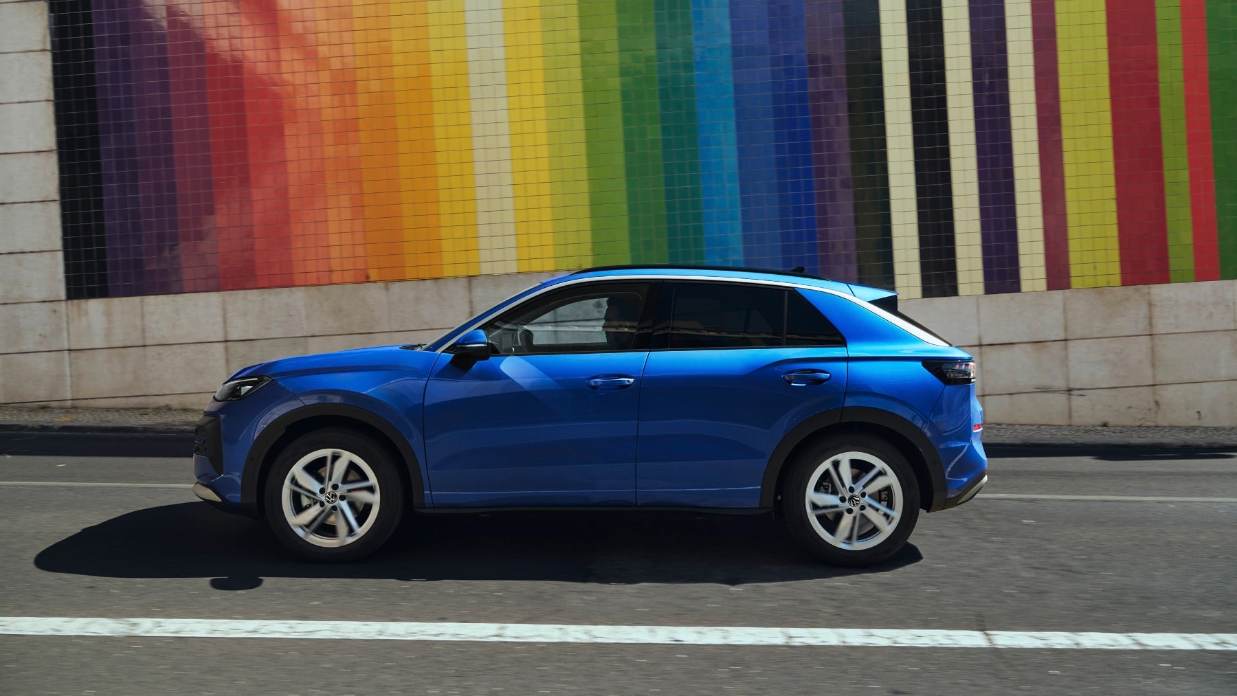 Volkswagen tiene un nuevo problema en España… y esta es su respuesta: anunciados el T-Roc híbrido, el ID. Polo y una avalancha de SUV