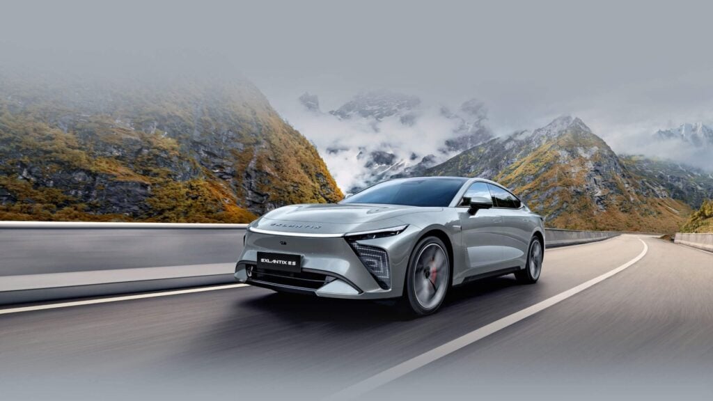 Ni eléctrico puro, ni híbrido enchufable: Chery trae a España un E-REV de 700 km que Europa no tenía