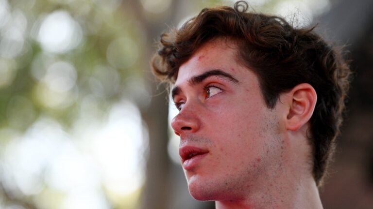 A Colapinto le pasa de todo: salvada magistral y sanción inverosímil