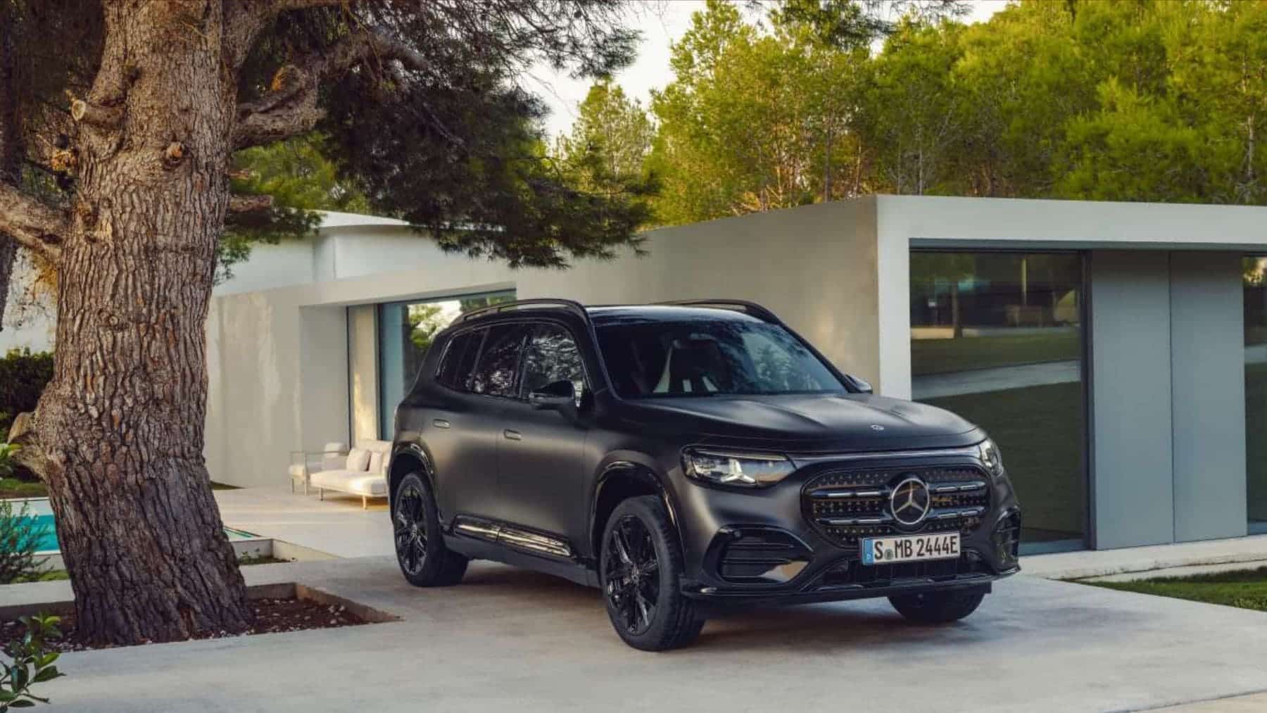 Cuando en España todo el mundo compra SUV sin tercera fila llega Mercedes y planta el GLB: 631 km WLTP, 7 plazas de verdad y recarga de 260 km en 10 minutos