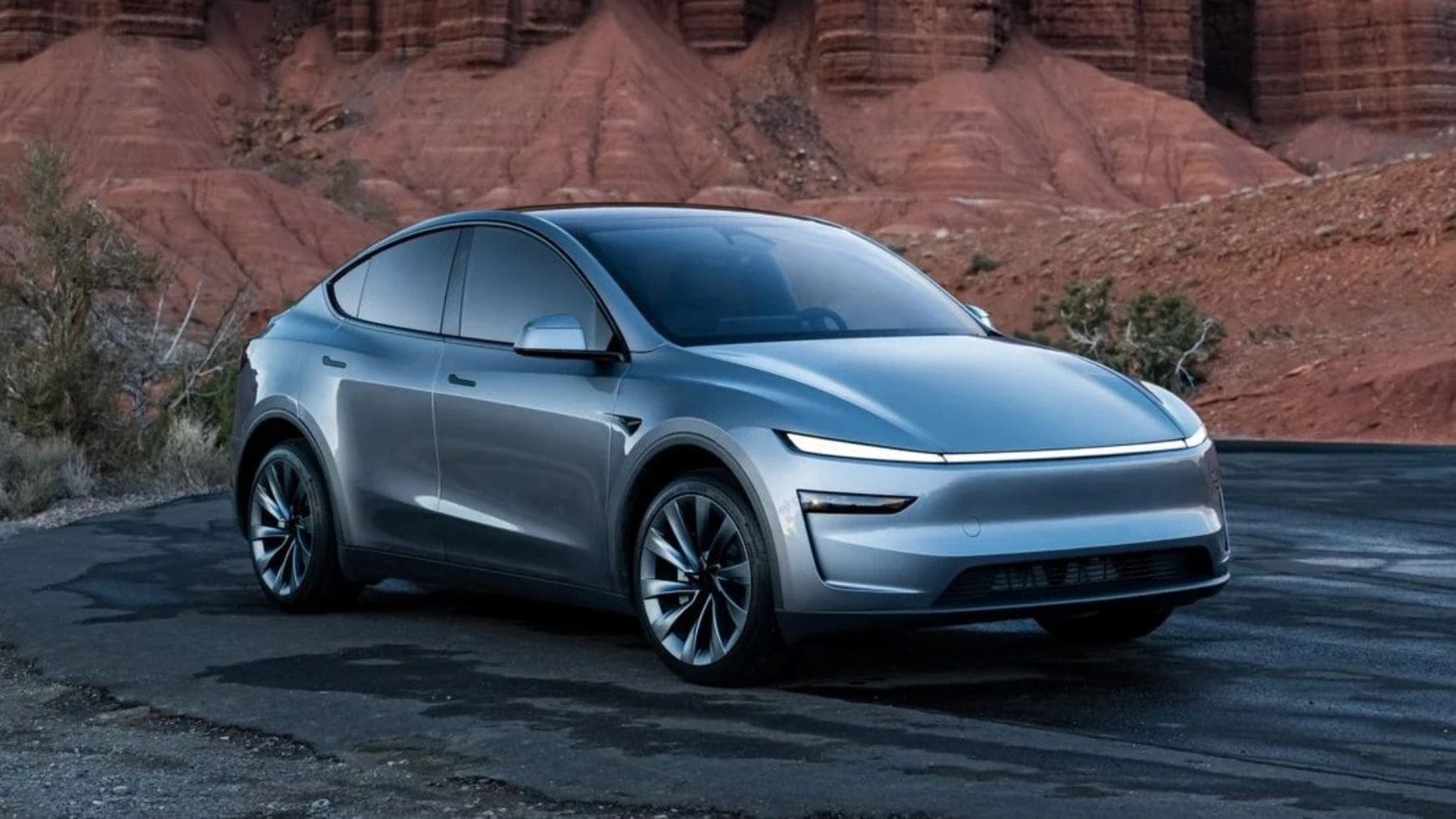 Por casi 29.000 € menos que un Kia EV9, este Tesla tiene 7 plazas, 600 km de autonomía y entregas en abril