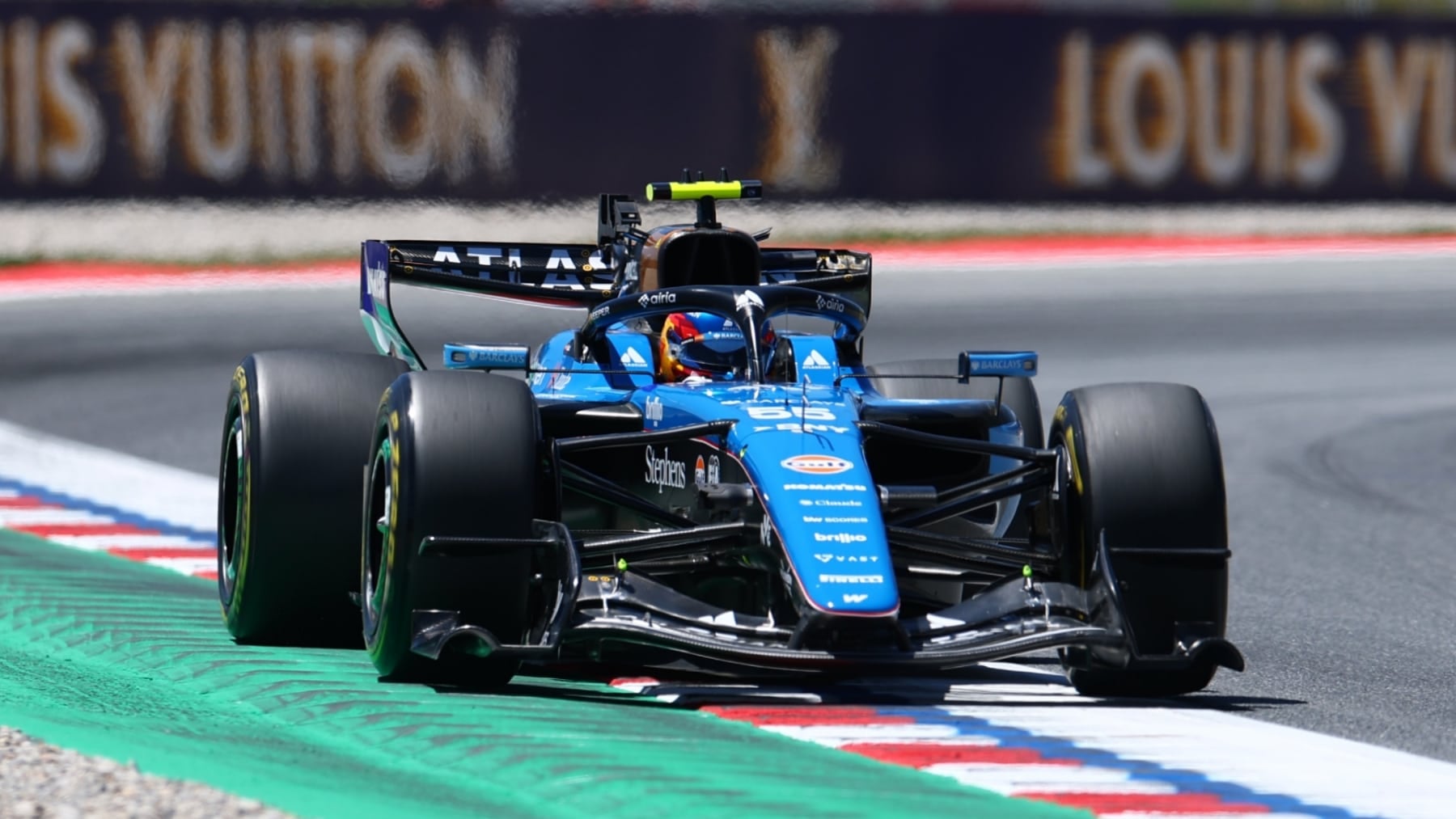 Sainz saca lo que hay con un Williams que no tenía casi ni para pasar la Q1 en Barcelona