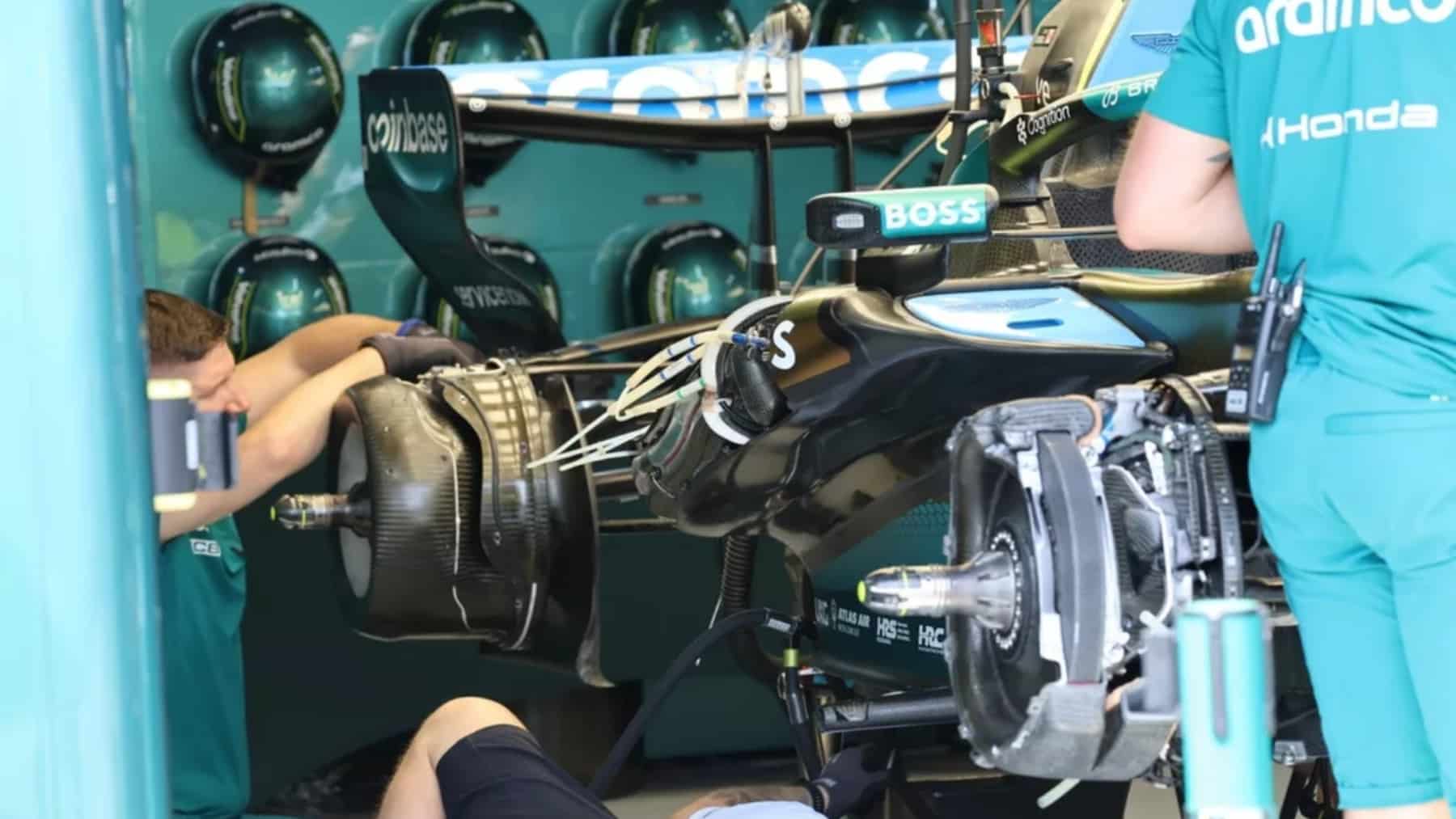 Detalle Aston Martin Mónaco 