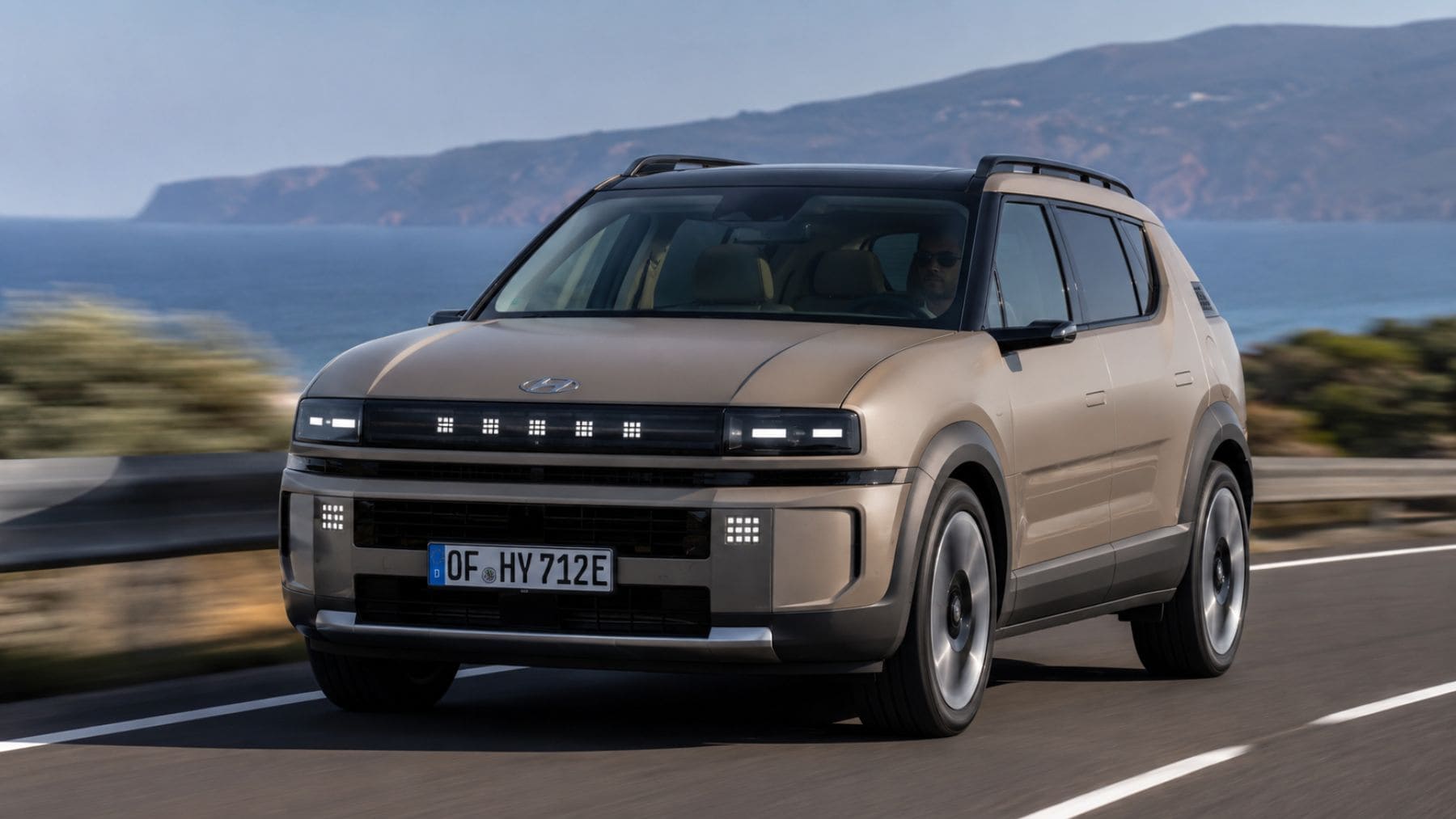 826 kilómetros con un depósito, se llena en cinco minutos y no sale humo por ningún lado: el SUV de hidrógeno que acaba de presentarse en España quiere demostrar que el eléctrico no es el único camino