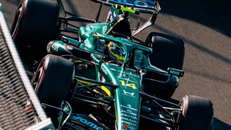 Aston Martin empieza a cumplirle a Alonso