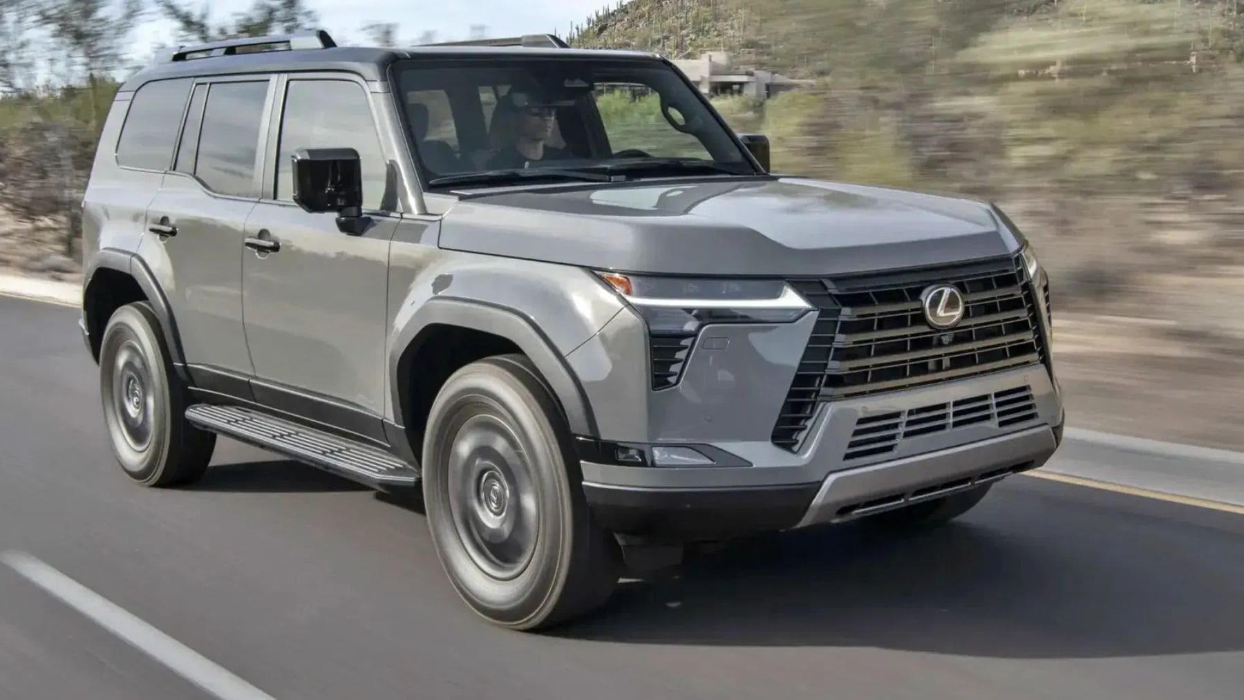 349 CV, 649 Nm, tracción total permanente, cambio automático de diez velocidades y capacidad para remolcar 4.126 kg: el Lexus GX 2027 es el Land Cruiser de lujo que se mide con el Mercedes Clase G y el Land Rover Defender