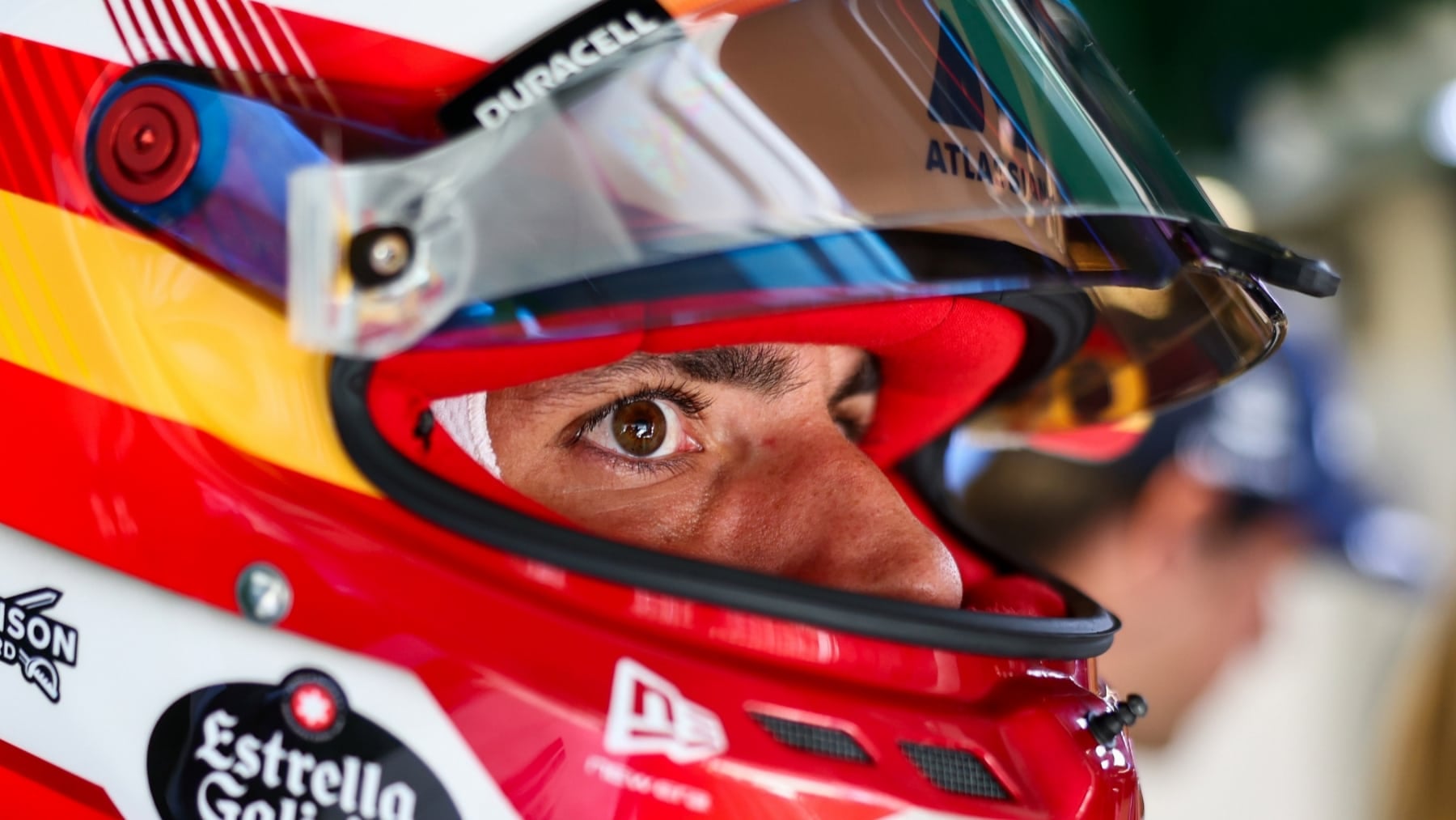 Carlos Sainz se lo pasa bien en casa: «A una vuelta el Madring se disfruta mucho»