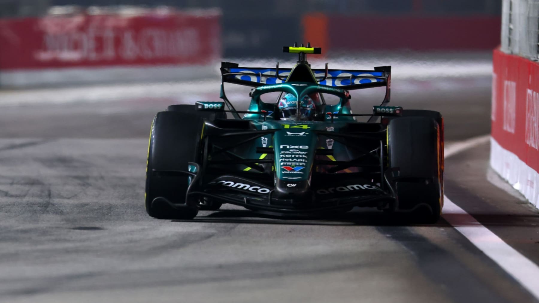 Aston Martin está muy enfadado con Honda por los problemas del motor de Alonso