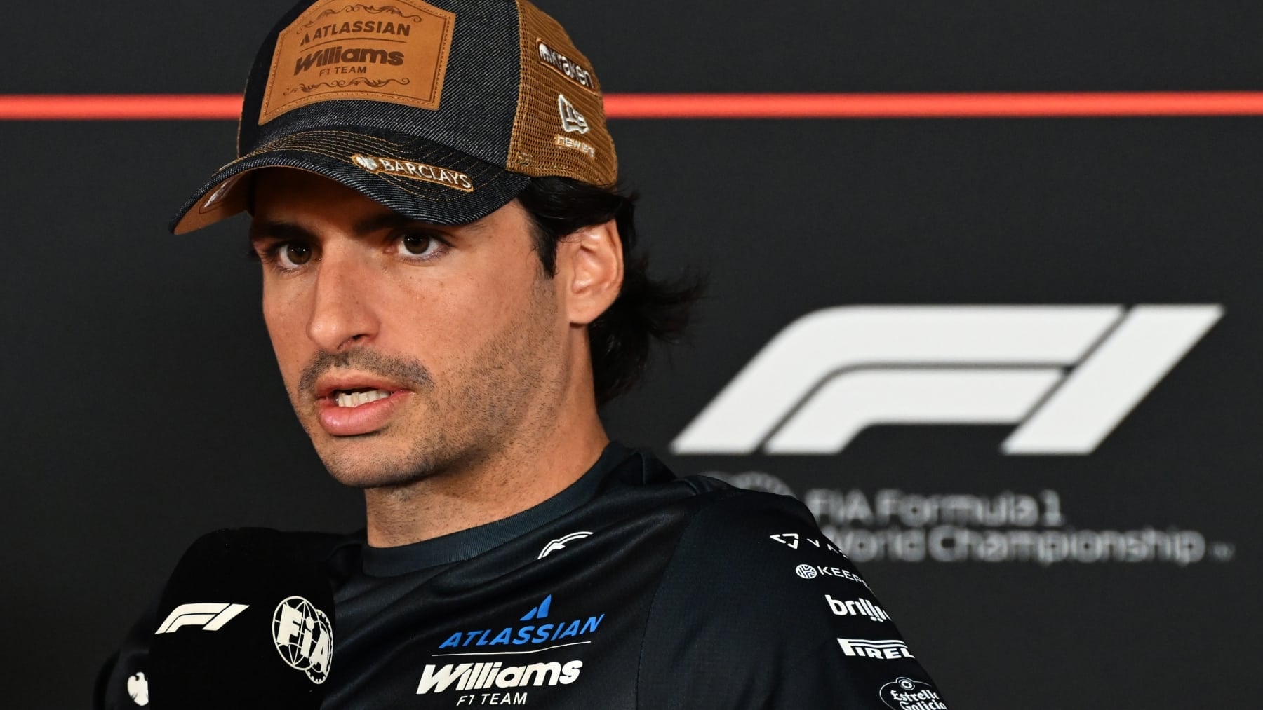 Carlos Sainz duda de que la F1 pueda correr en Qatar y Abu Dhabi: «El mundo puede cambiar mucho»