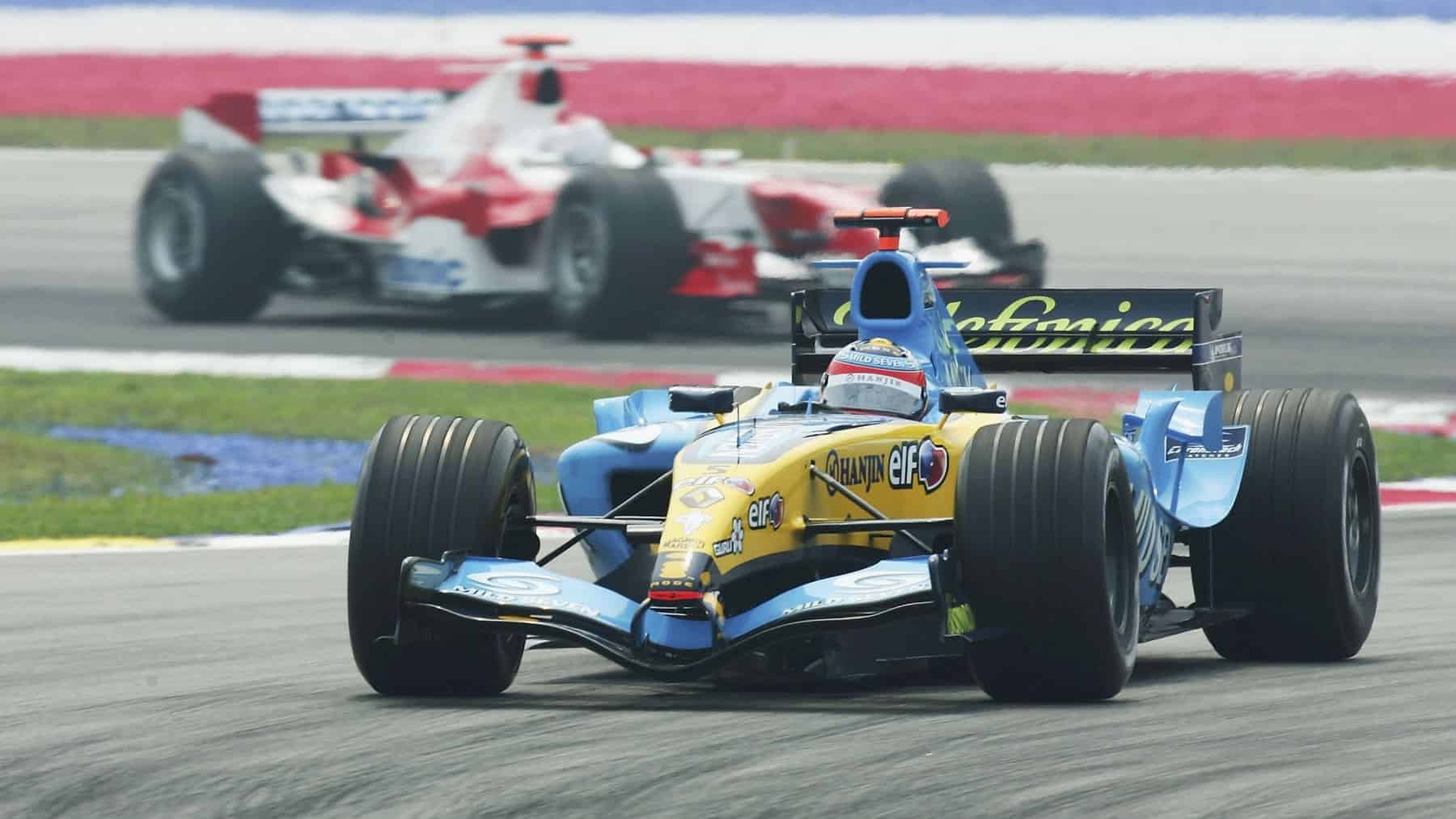 Fernando Alonso en Malasia 2005 con Renault