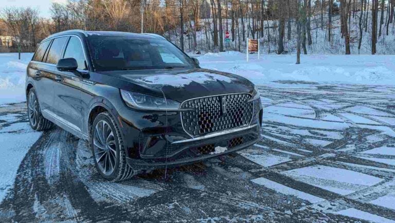 Review: Is the 2026 Lincoln Aviator actually last year’s model?