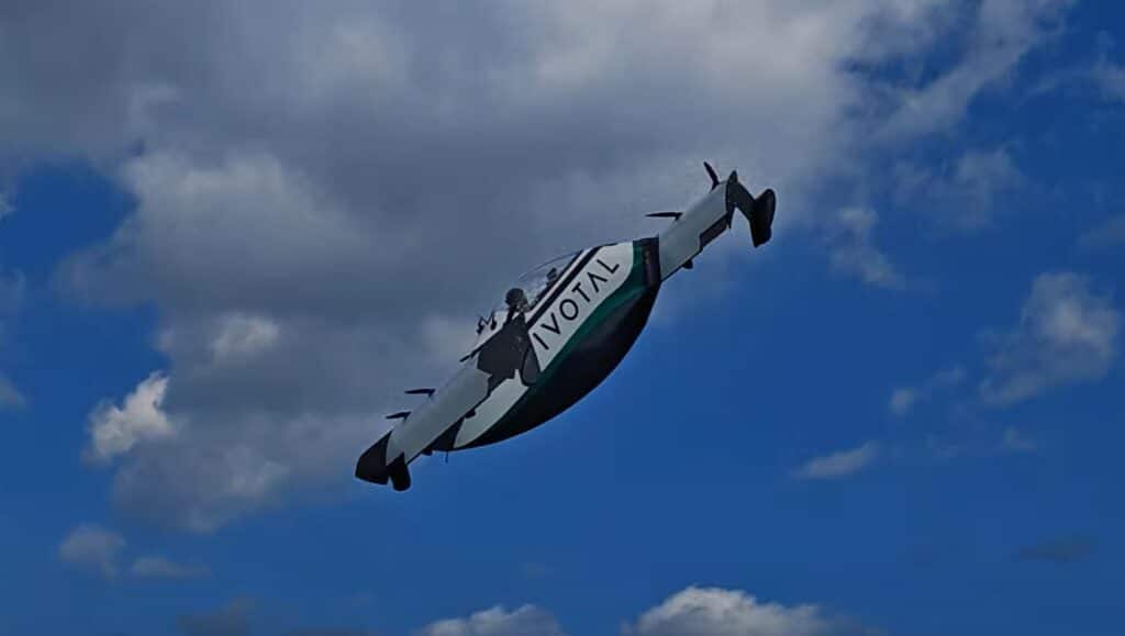 A Pivotal Helix in flight and ascending