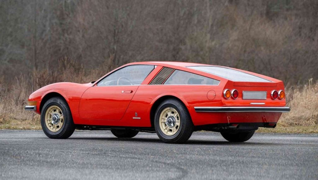 Rear 3/4 view of a red 1968 Fiat Dino Berlinetta Speciale (1)