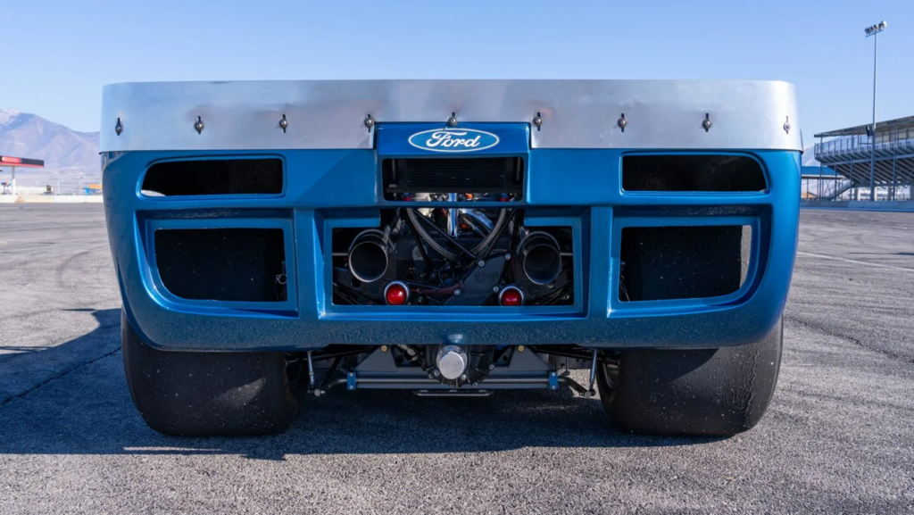 1968 mclaren ford back