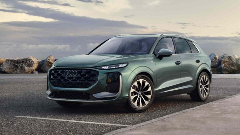 Audi’s cheapest SUV is just arriving at dealers with 255 hp, a dual-clutch, and a 0–60 time that embarrasses the BMW X1 and Mercedes GLA — and nobody’s talking about it