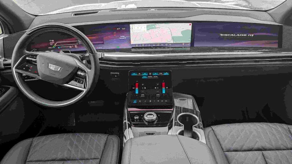 Infotainment in the Cadillac Escalade IQ