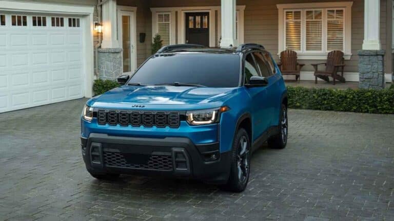 Jeep just changed the rules for the hybrid SUV — the 2026 Cherokee gets 37 mpg, standard AWD, 500+ miles per tank, and it’s not a plug-in